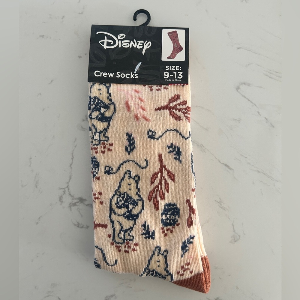 Disney Winnie the Pooh Crew Socks (Size 9-13), Unisex - NWT